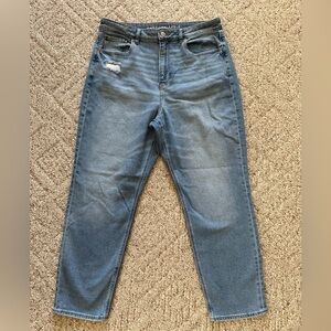 American Eagle Mom Jeans 14